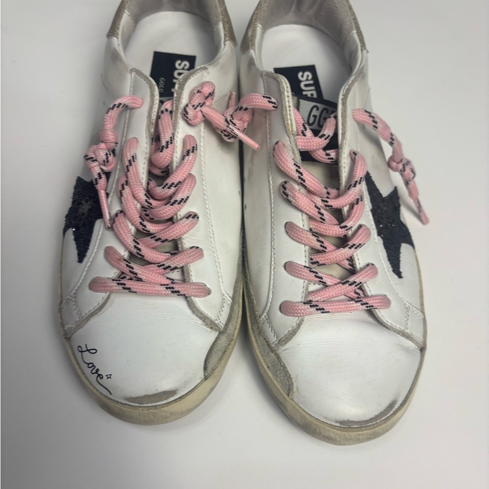 Golden Goose Superstars White Sneakers with Pink Laces and Star Design